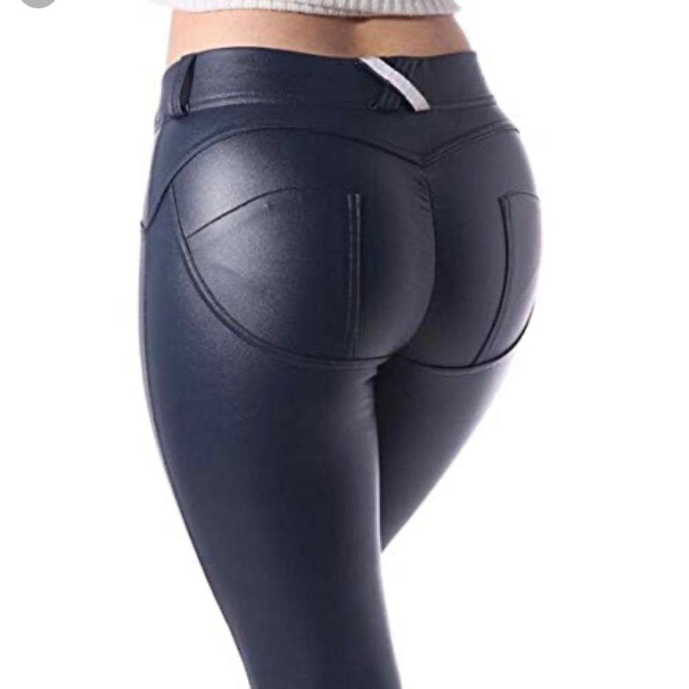 New faux leather leggings